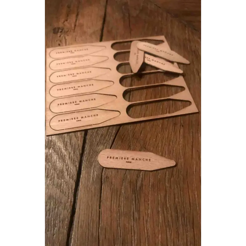 Baleines de col en bois Home