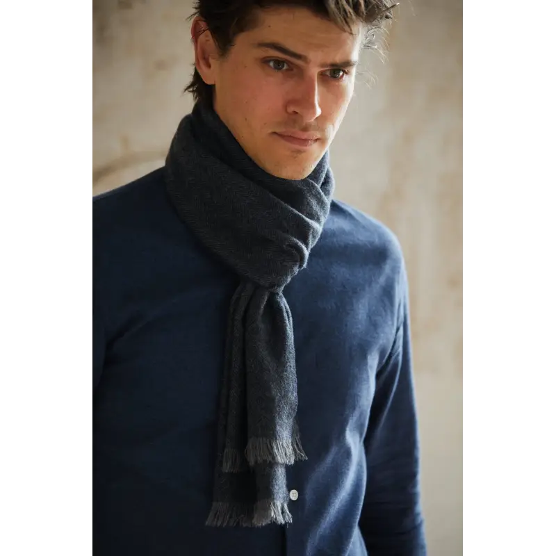 100% cashmere scarf - Navy herringbone
