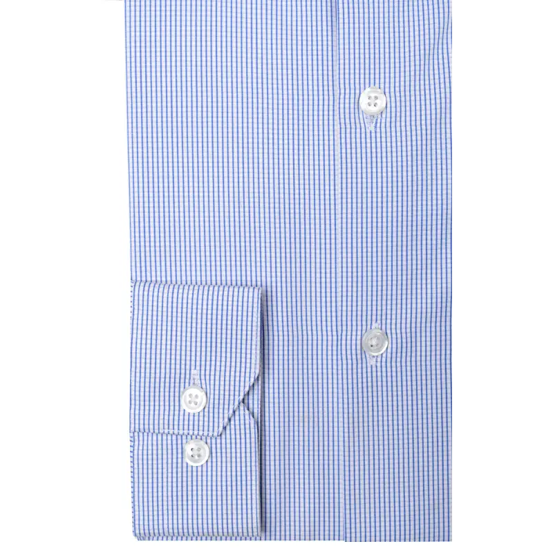 Chemise à carreaux bleue et blanche